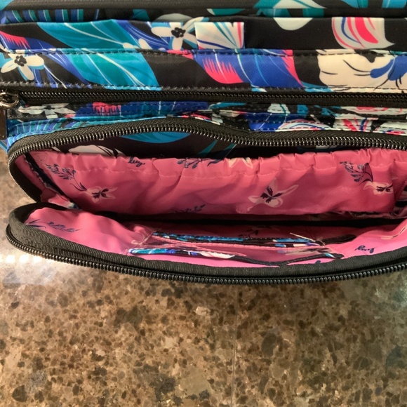 LUG - Carousel XL. NWOT - Picture 5 of 10